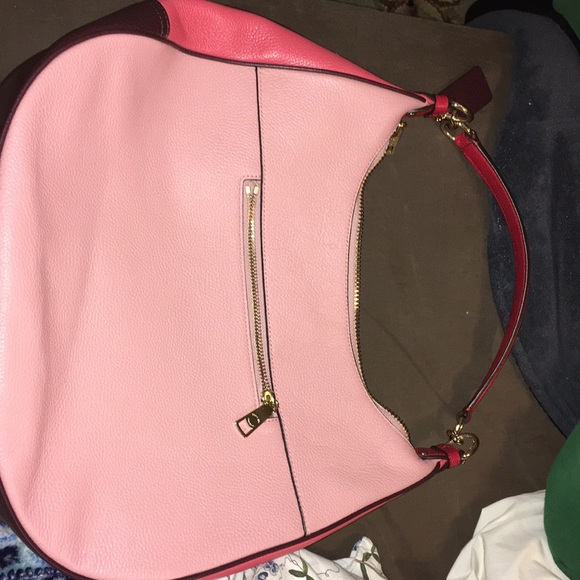 Pink coach purse - Picture 4 of 8